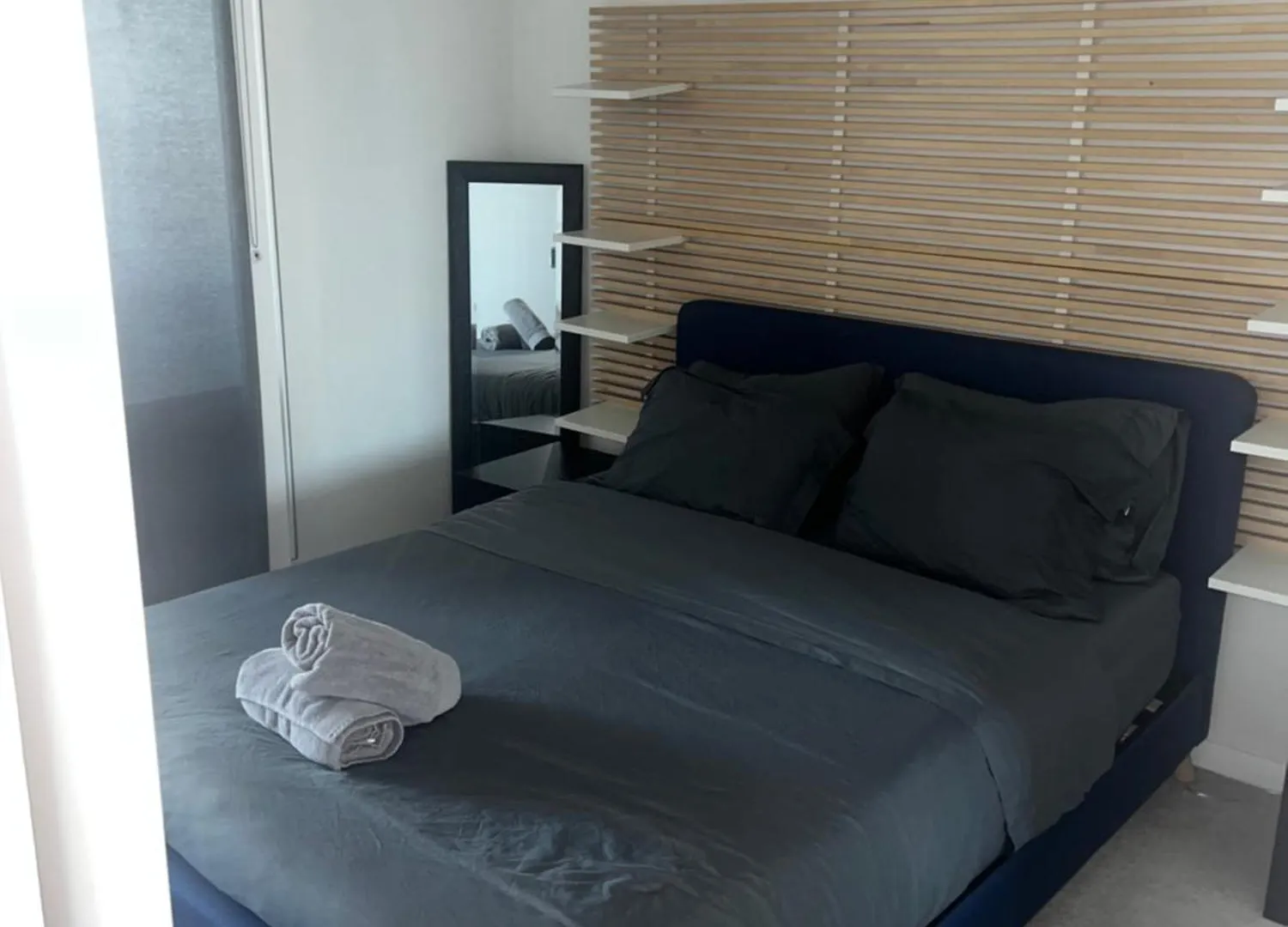 Downtown Toronto Suite By The Water