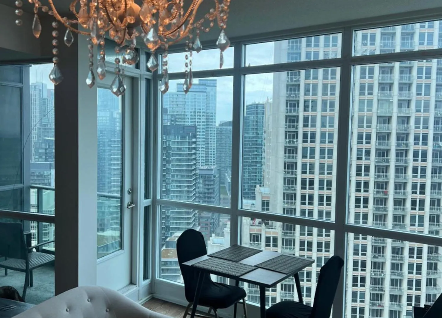 Downtown Toronto Suite By The Water Apartment